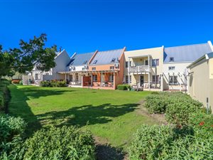 2 Bed Townhouse in Simonswyk