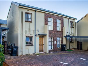 2 Bed Duplex in Noordheuwel