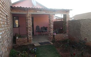 3 Bedroom House in Lotus Gardens