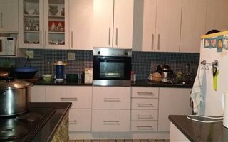 5 Bedroom House in Atlantis