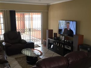 3 Bedroom House in Thatchfield