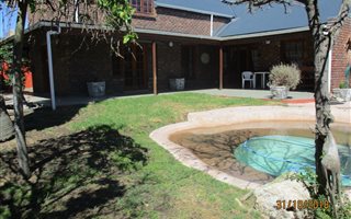 3 Bedroom House in Van Riebeeckstrand