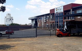 2700 m² Industrial space in North Riding
