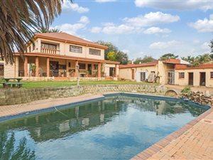 6 Bed House in Westdene