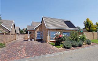 3 Bedroom Cluster in Sharon Park