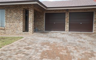 3 Bedroom Duet in Reebok