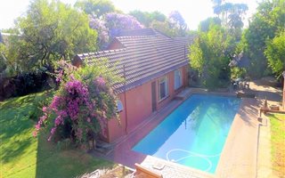 2 Bedroom House in Fontainebleau