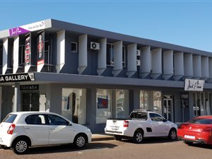 1601 m² Commercial space in Essenwood