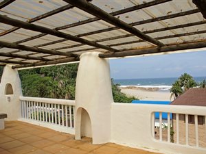 6 Bed House in Leisure Bay