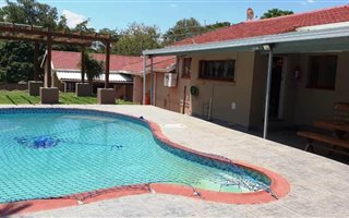 4 Bedroom House in Malvern
