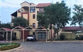 1 Bedroom Apartment in Oukraal Estate