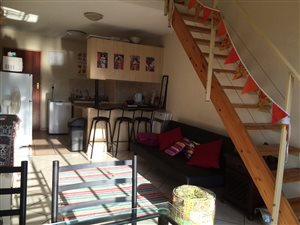 Bachelor apartment in Hillcrest