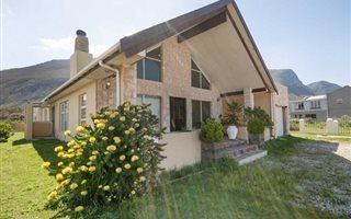 3 Bedroom House in Bettys Bay