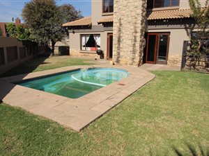 4 Bed House in Silverwoods Country Estate