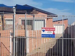 3 Bedroom House in Grassy Park