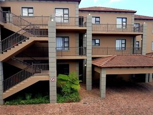 2 Bed Apartment in Dormehlsdrift