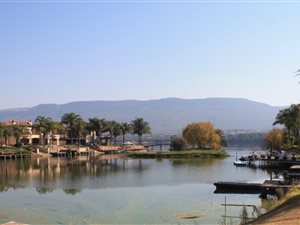 920 m² Land available in Westlake Estate