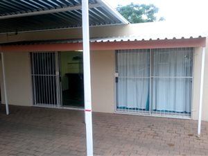 1 Bedroom Garden Cottage in Northmead