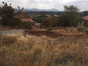 1069 m² Land available in Ninapark