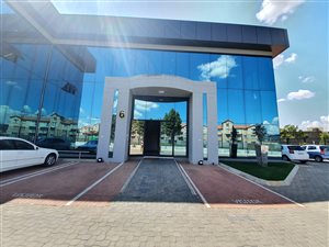 1500 m² Industrial space in Ormonde