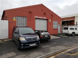 280 m² Industrial space in Elsies River Industrial