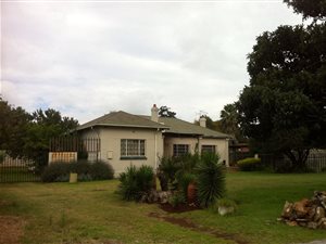 3 Bed House in Daggafontein