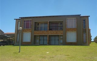 2 Bedroom Apartment in Honeydew