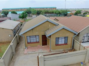 2 Bedroom House in Katlehong