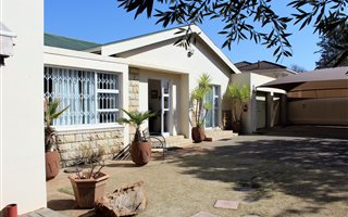 3 Bedroom House in Dan Pienaar