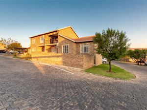 3 Bed Apartment in Strubens Valley