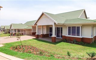 3 Bedroom Simplex in Kindlewood Estate