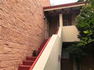2 Bed Apartment in Zwartkop