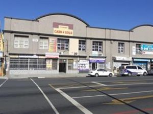 2400 m² Commercial space in East London Central