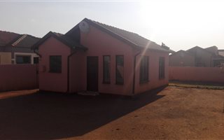 2 Bedroom House in Vosloorus