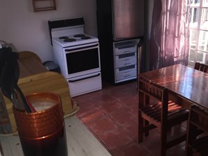 Bachelor apartment in Lynnwood Glen