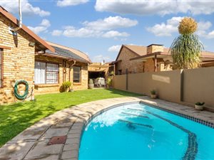 3 Bed House in Pomona AH