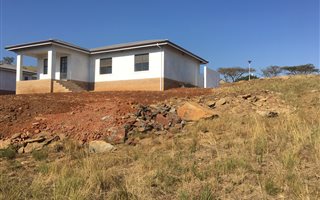 1100 m² Land available in Bishopstowe