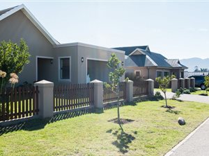 3 Bed House in Kraaibosch