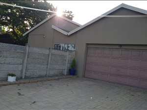 5 Bed House in Arboretum
