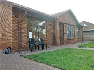 3 Bed House in Doornpoort and surrounds