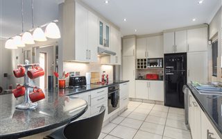 4 Bedroom House in Flamingo Vlei
