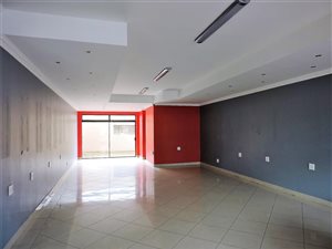 83 m² Office Space in Dormehlsdrift