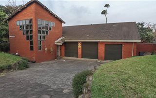 5 Bedroom House in Meerensee