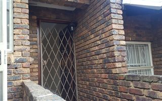 3 Bedroom Townhouse in Monument Park