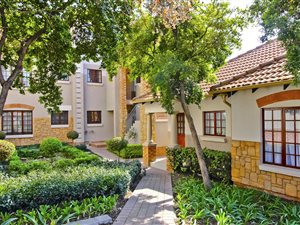 2 Bed Apartment in Lonehill