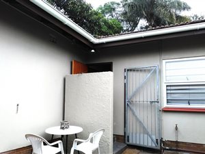 1 Bed Garden Cottage in Berea West