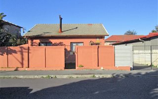 6 Bedroom House in Fairfield Estate