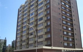 2.5 Bedroom Apartment in North Beach