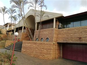 5 Bed House in Lotusville