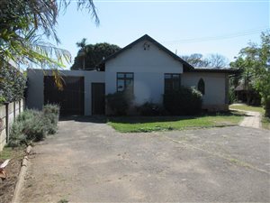 3 Bed House in Hatton Estate